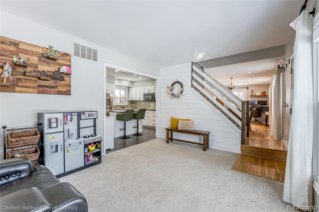 1420 Butler Boulevard, Howell, MI 48843 — Photo 9