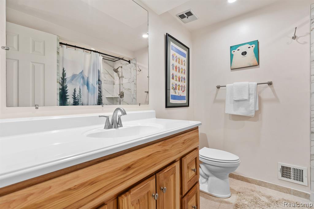 44089 Harsdale Drive, Canton, MI 48187 — Photo 7
