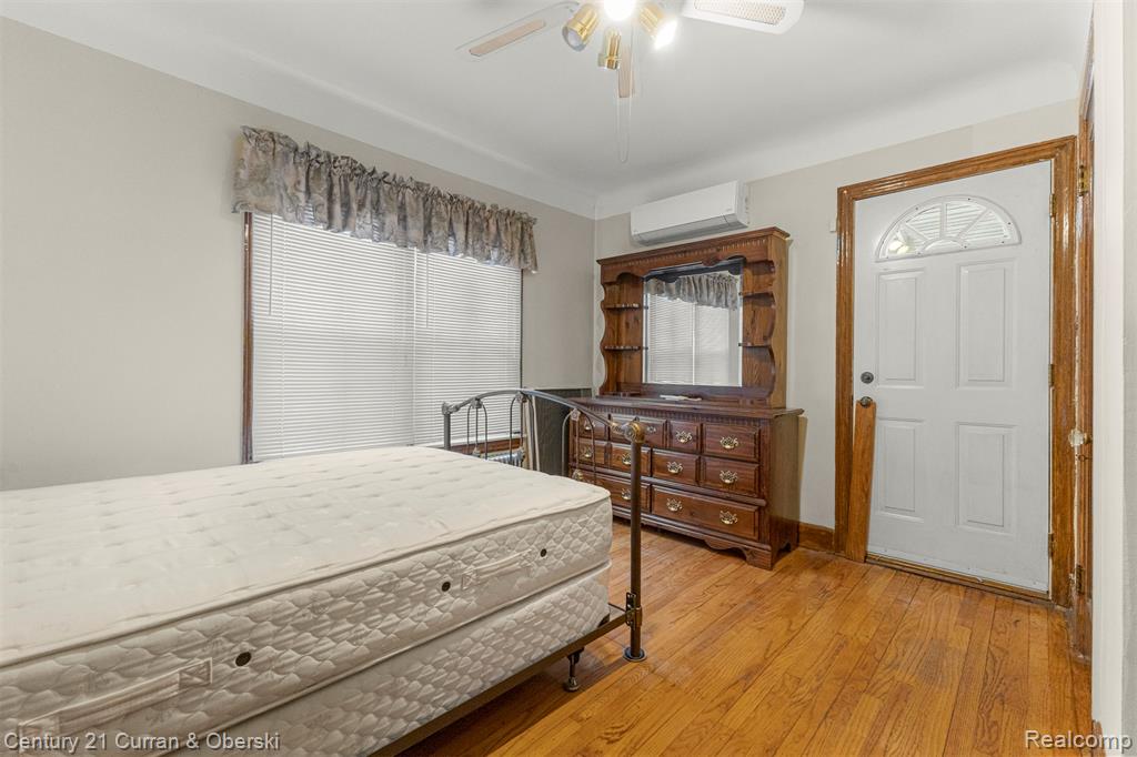 4875 Maple Street, Dearborn, MI 48126 — Photo 16