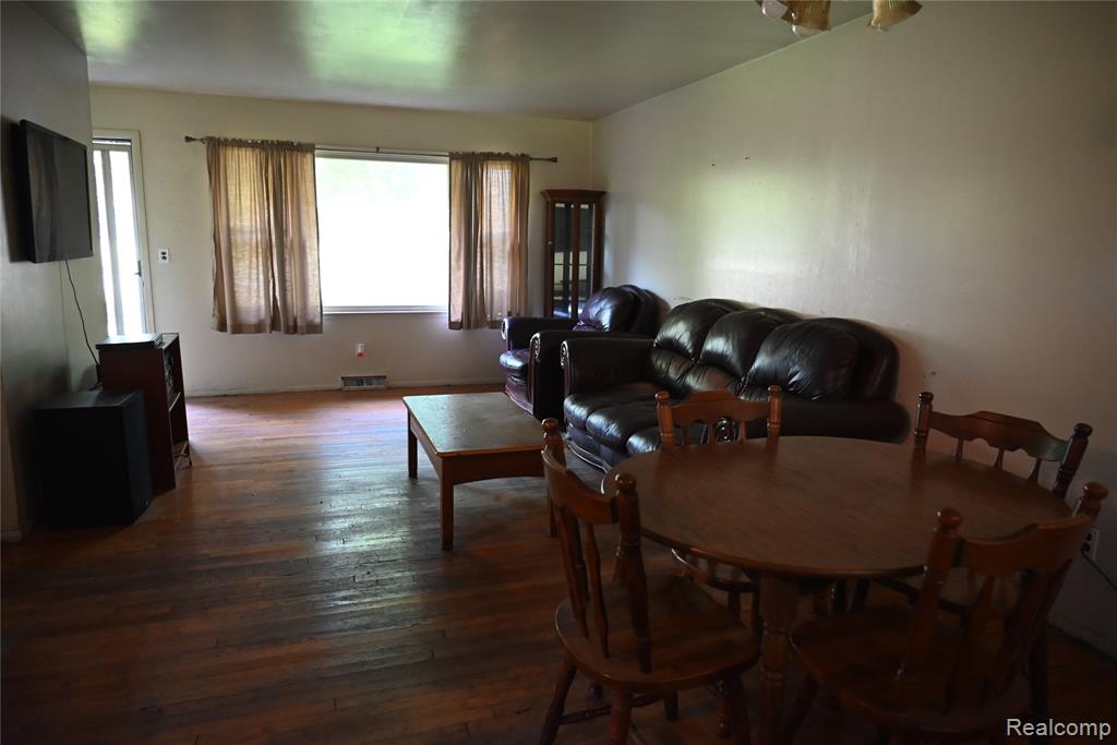 45225 Bemis Road, Belleville, MI 48111 — Photo 14