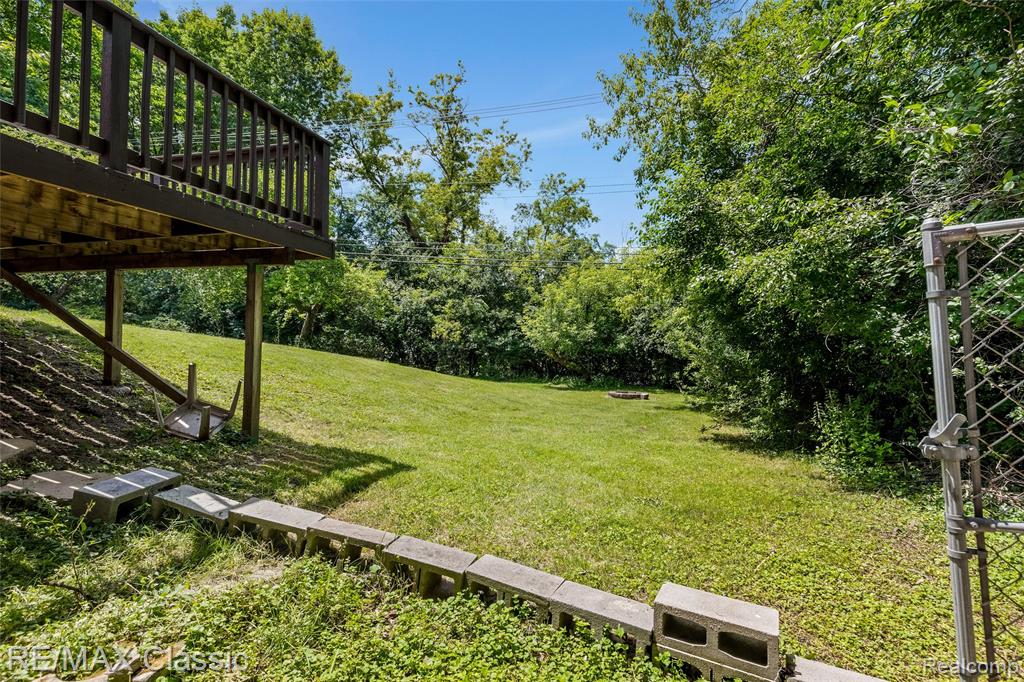 4268 Covered Bridge Road, Bloomfield Hills, MI 48302 — Photo 32