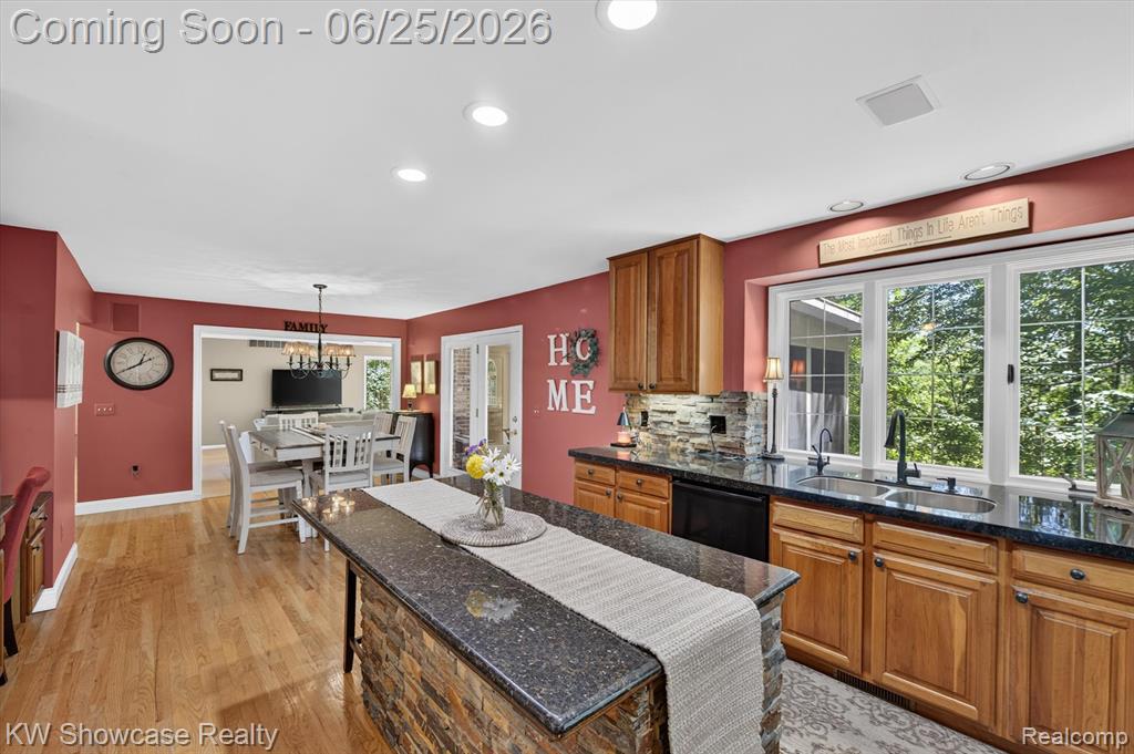 11073 Sandy Creek Drive, South Lyon, MI 48178 — Photo 18