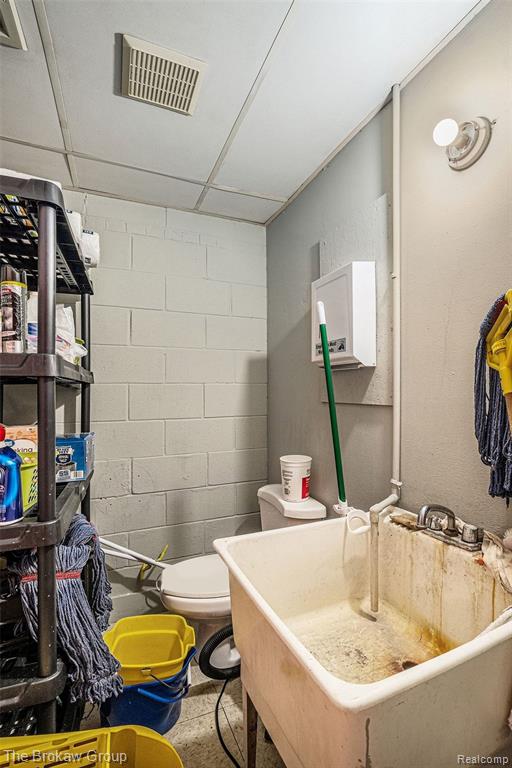 5518 E Atherton Road, Burton, MI 48519 — Photo 16