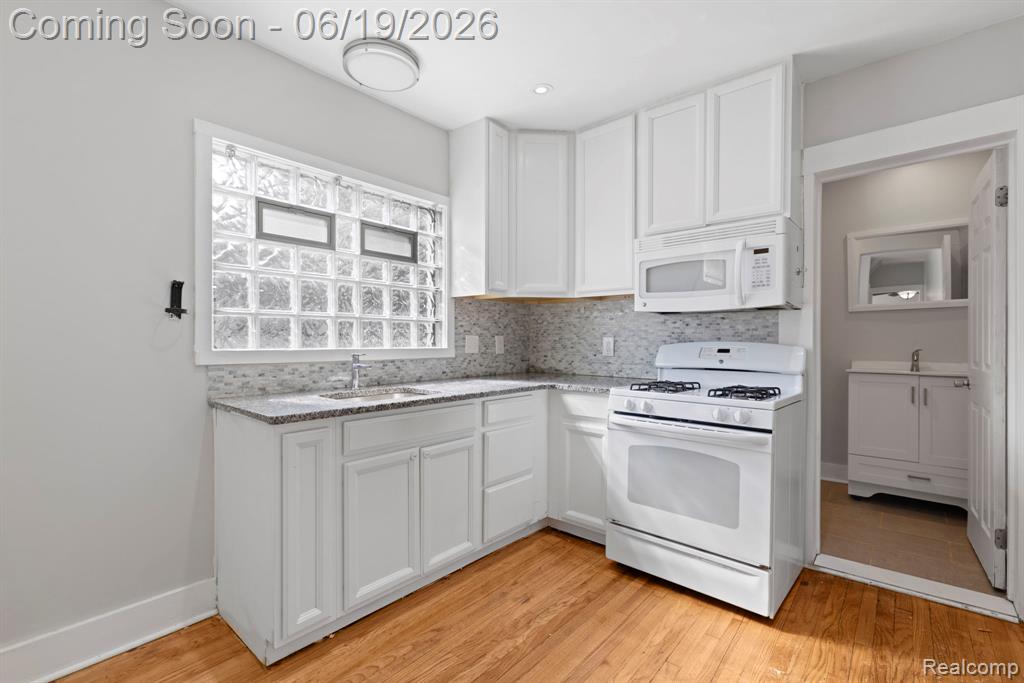 74 Pine Street, River Rouge, MI 48218 — Photo 8