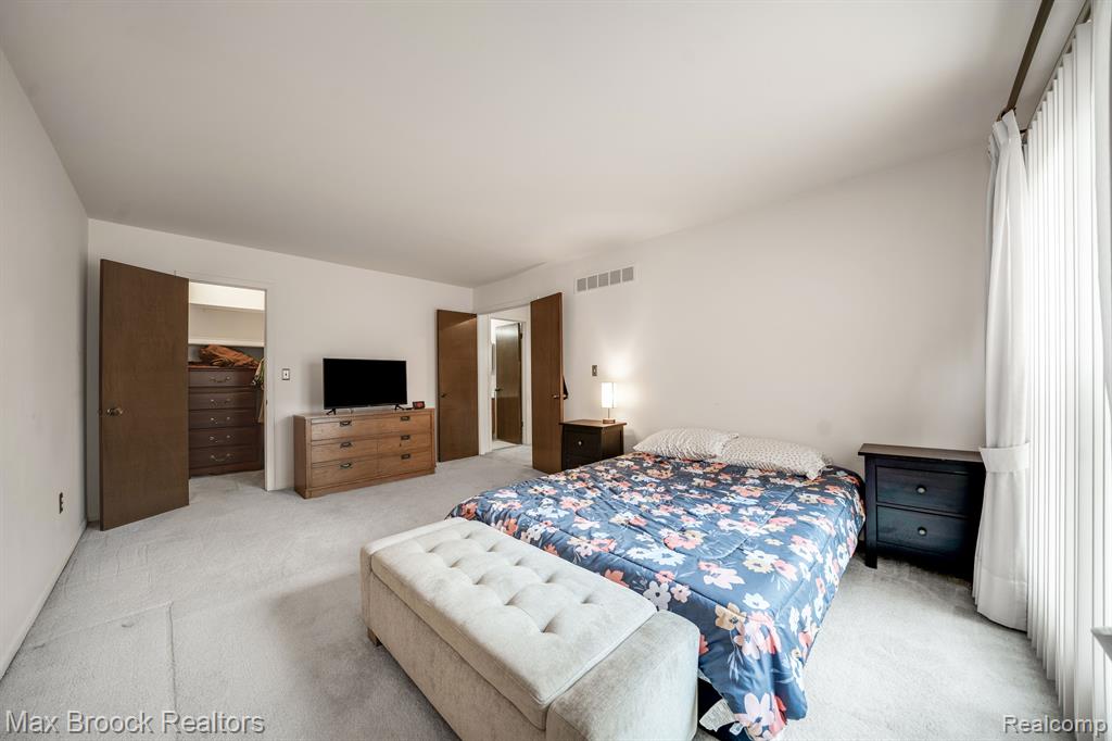 8691 Edgewater Lane, Warren, MI 48093 — Photo 11