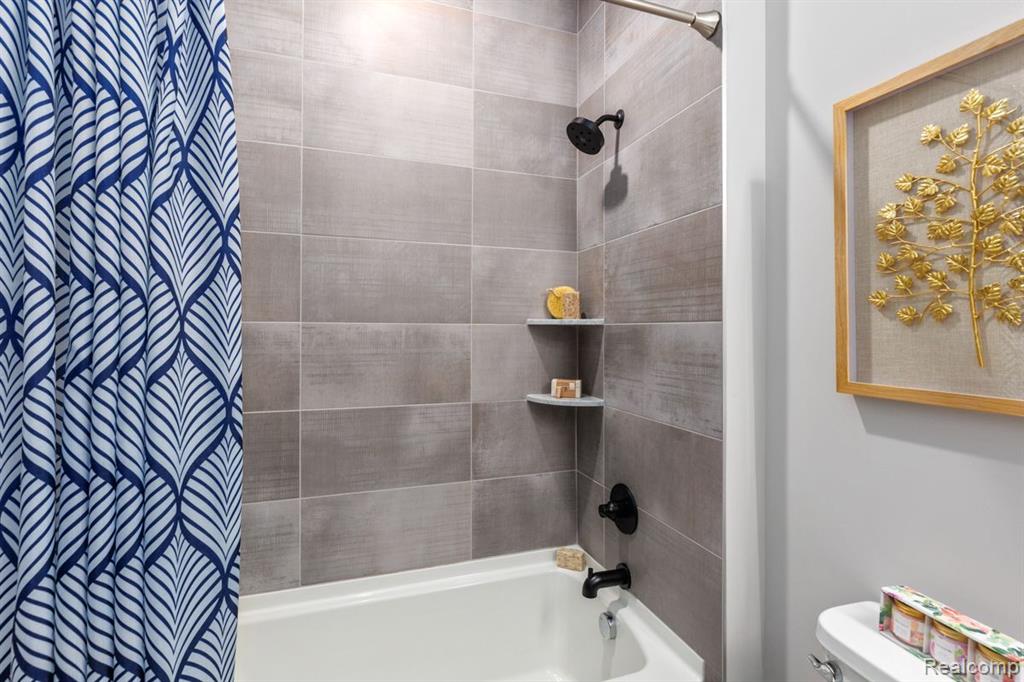 5855 Windword Drive, Brighton, MI 48116 — Photo 36