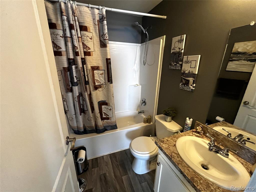 15376 Enchante Drive, Clinton Twp, MI 48038 — Photo 16