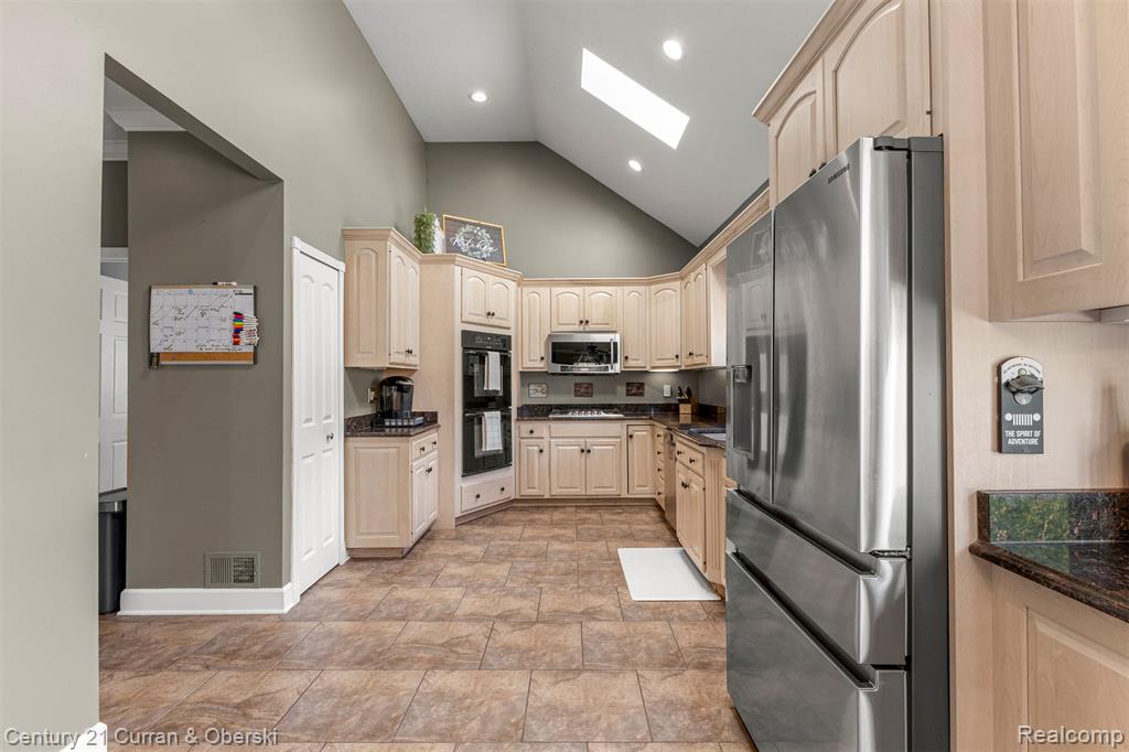 19000 Superior Street, Southgate, MI 48195 — Photo 11
