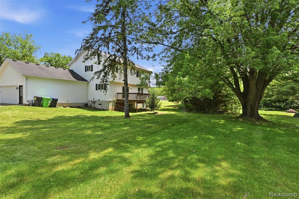 4482 Pleasant Valley Road, Brighton, MI 48114 — Photo 24