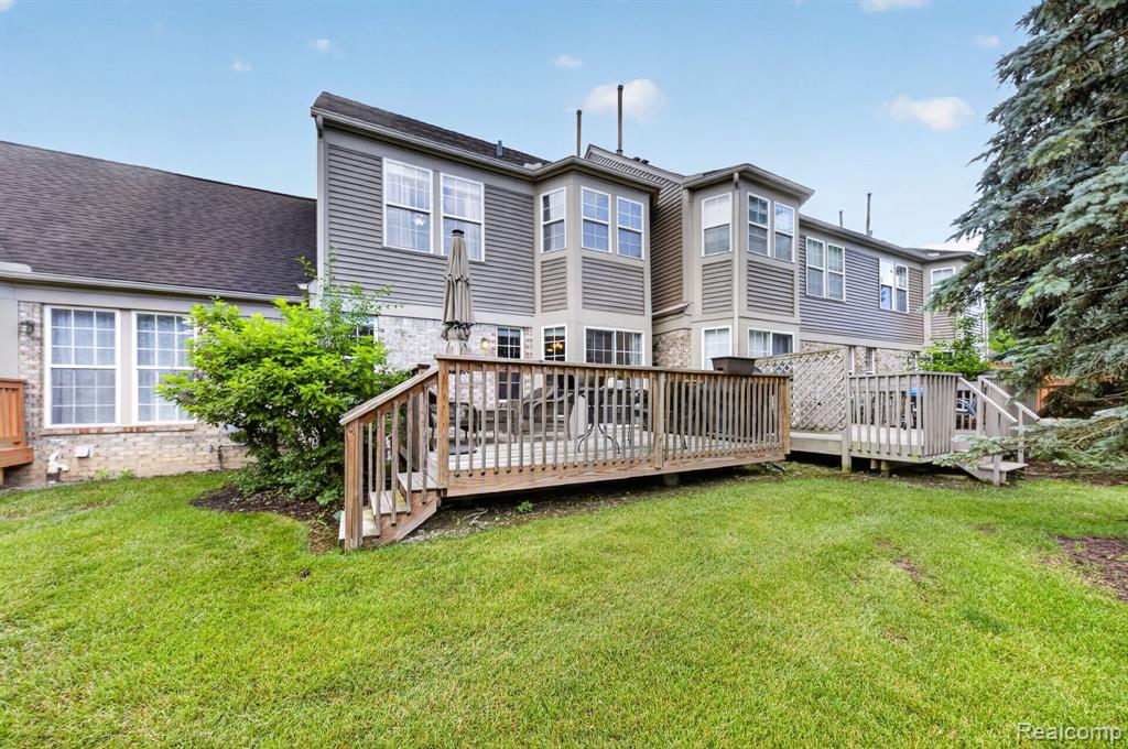 4554 Hunters Circle E, Canton, MI 48188 — Photo 31