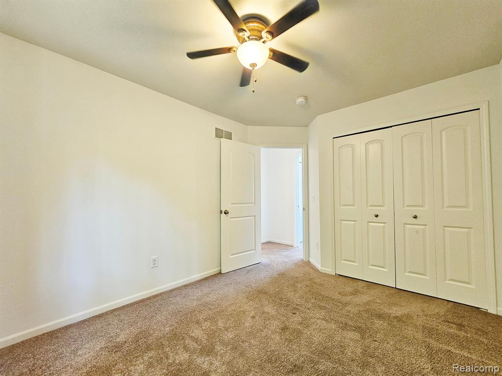 13401 STAMFORD Road, Belleville, MI 48111 — Photo 29