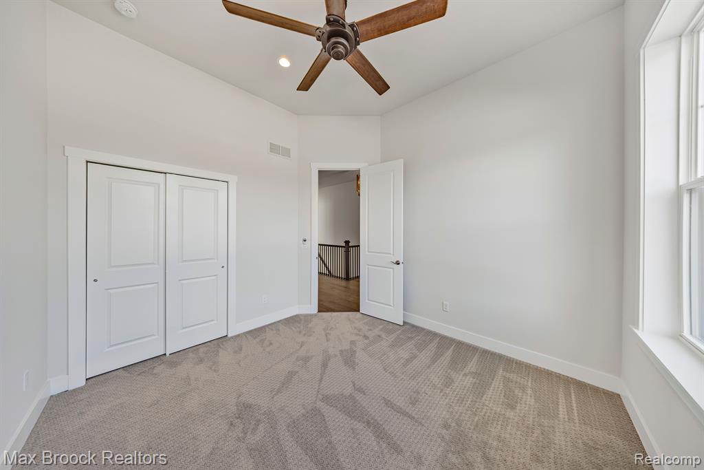 5636 Suffolk Court, West Bloomfield, MI — Photo 28