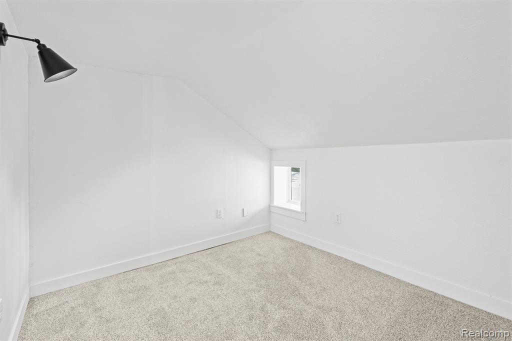9 S WEST Street, Hillsdale, MI 49242 — Photo 41