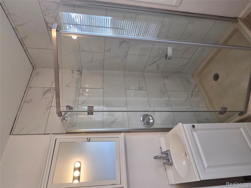 7211 Paige Avenue, Warren, MI 48091 — Photo 14