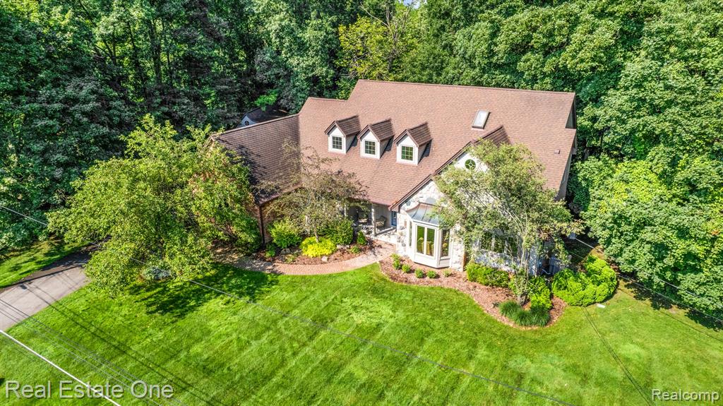 44211 CHEDWORTH Drive, Northville, MI 48167 — Photo 2