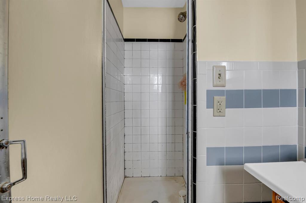 2338 Marlow Drive, Warren, MI 48092 — Photo 18