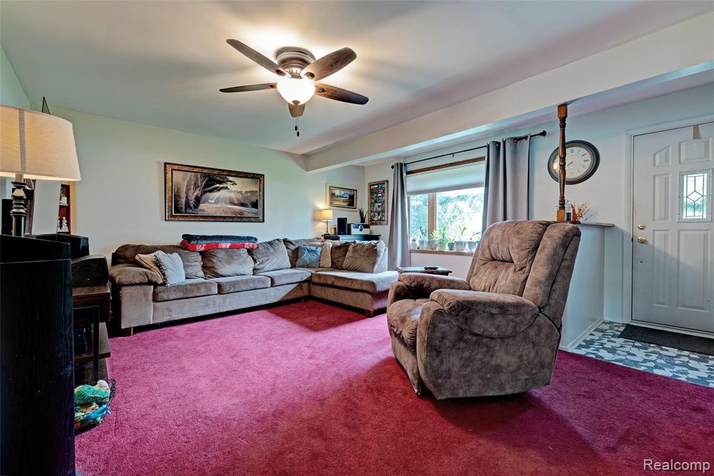 6437 Oriole Drive, Flint, MI 48506 — Photo 6