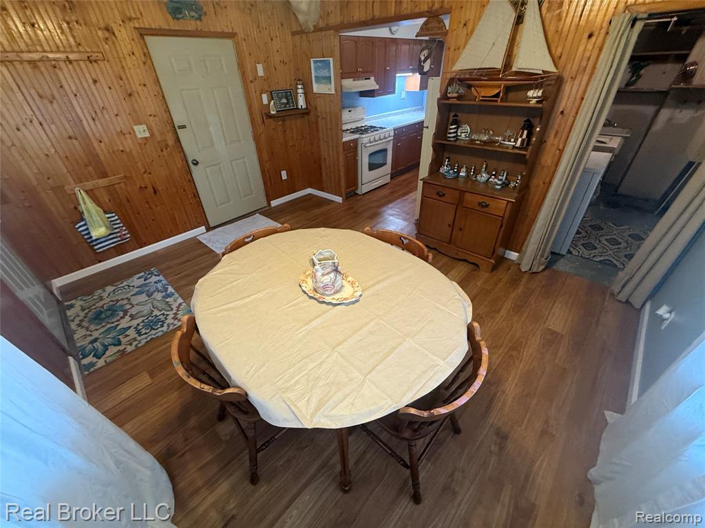 8637 Rowe Road, MI — Photo 2