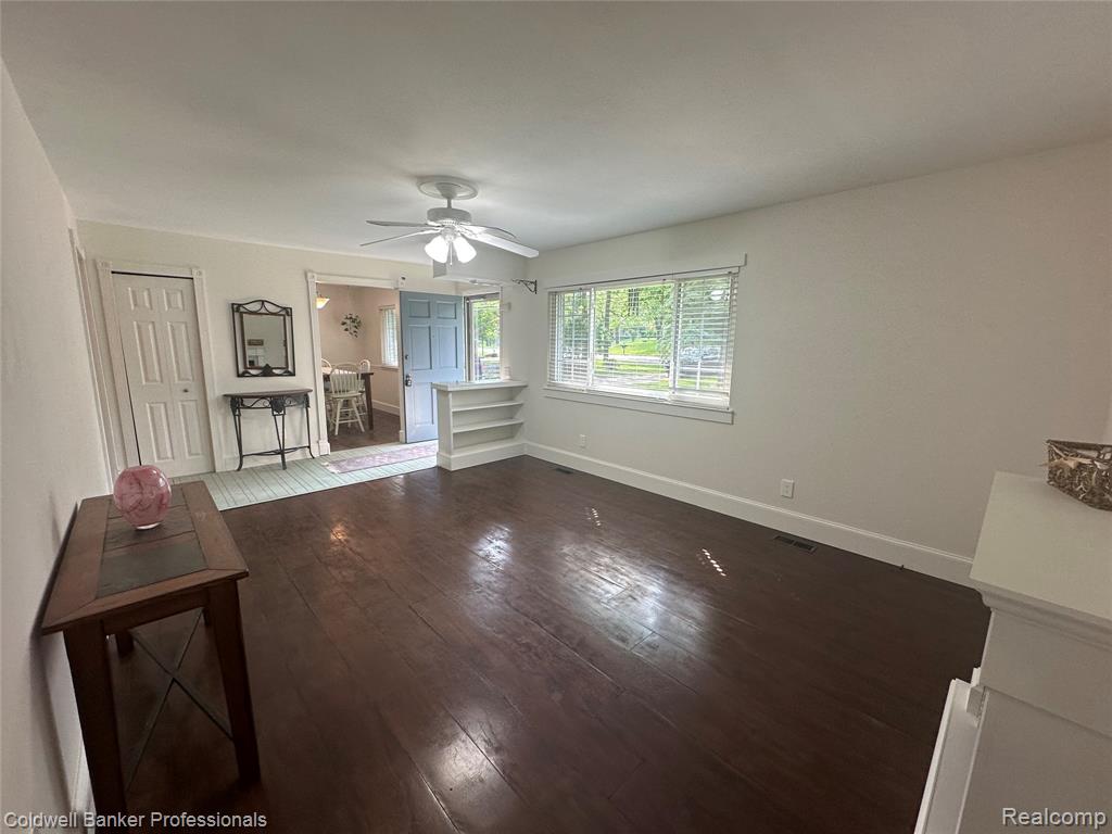 937 State Road, Fenton, MI 48430 — Photo 7