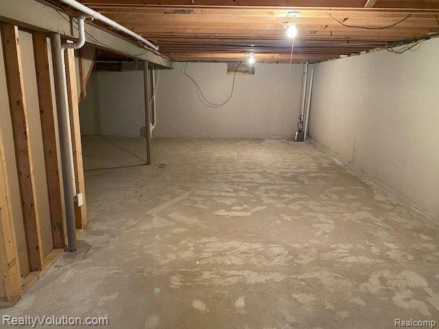 240 Deer Park S, Capac, MI 48014 — Photo 25