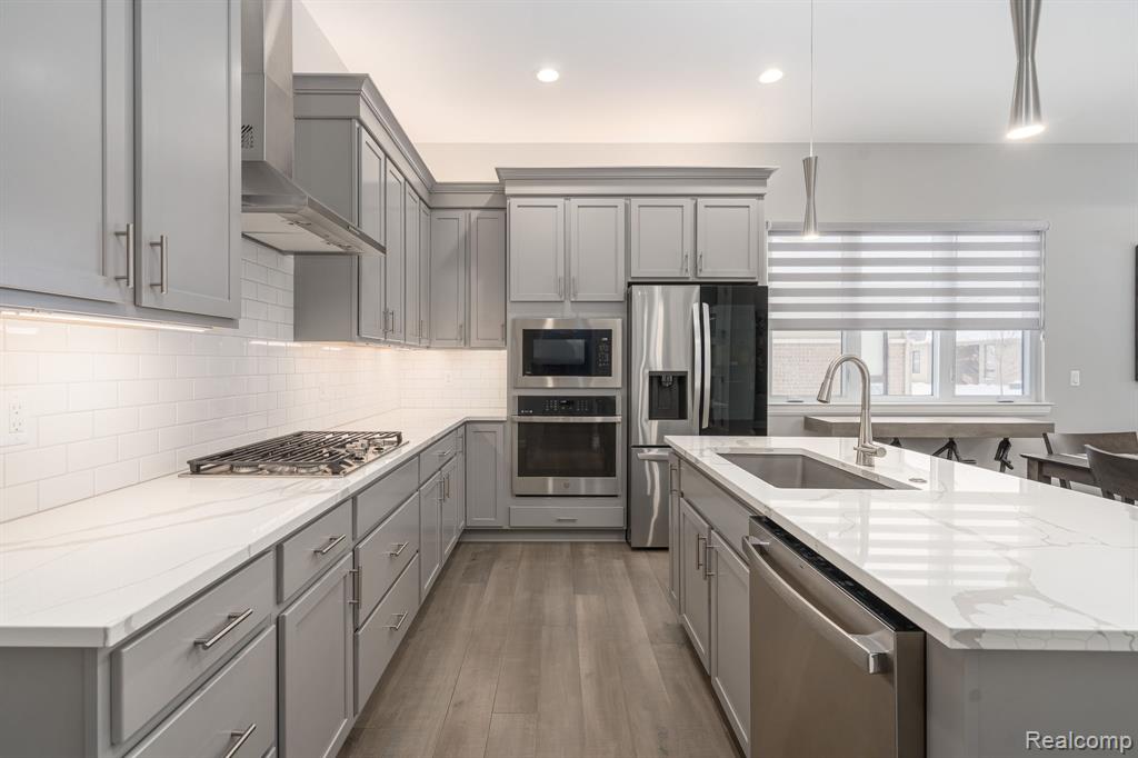 7484 Gramercy Circle, West Bloomfield, MI — Photo 4
