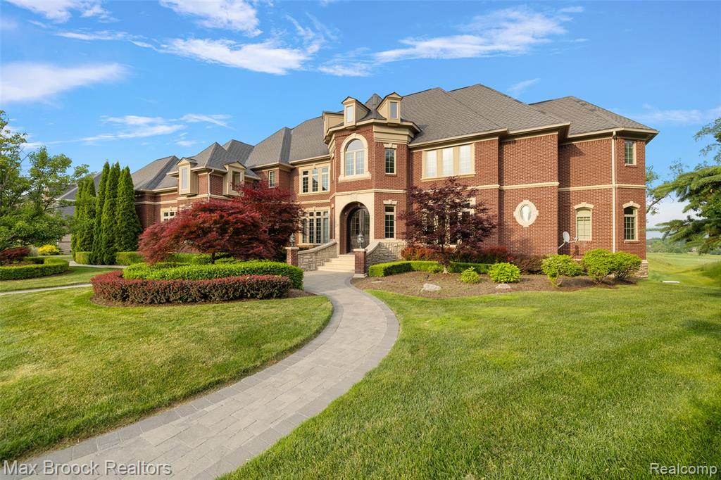 7428 Foxburg Court, Clarkston, MI 48348 — Photo 47