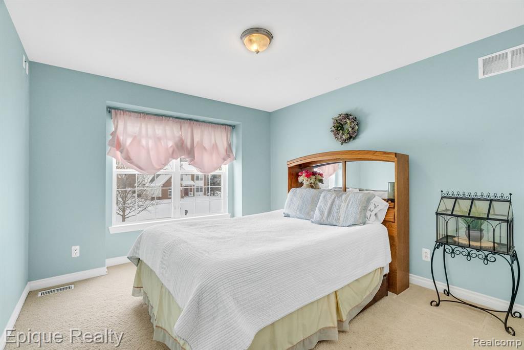8459 Cranbrook Drive, Grand Blanc, MI 48439 — Photo 45