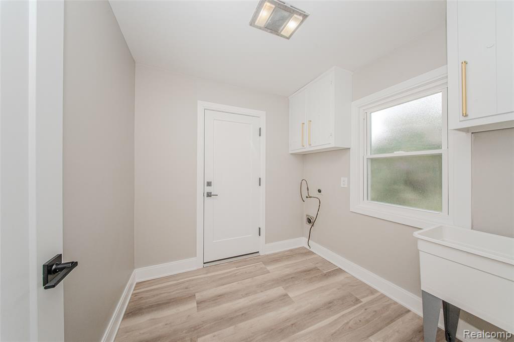 21993 Riverview Drive, Beverly Hills, MI 48025 — Photo 41