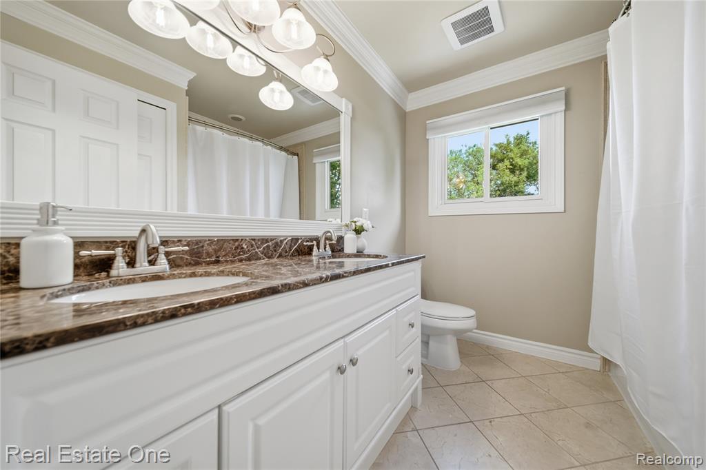 219 Briarwood Drive, Highland, MI — Photo 32