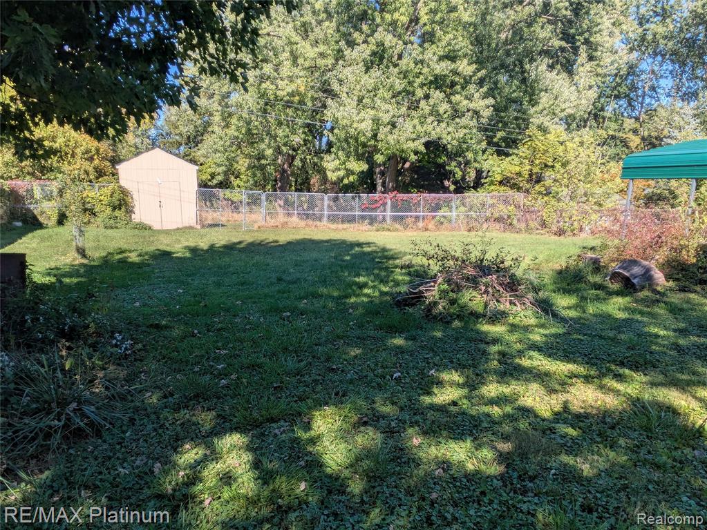516 Factory Factory Street, Howell, MI 48843 — Photo 5