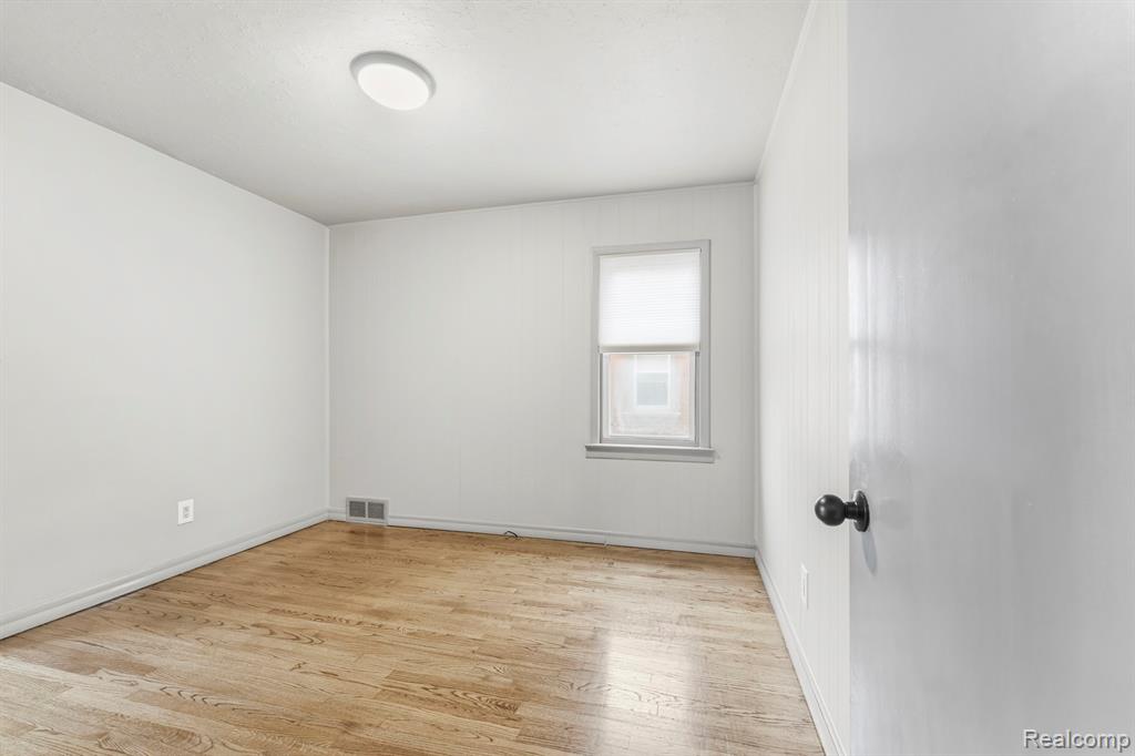 9636 Quandt Avenue, Allen Park, MI 48101 — Photo 12
