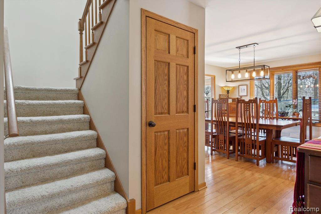 5836 DUTCH HILL Drive, Ann Arbor, MI 48105 — Photo 5
