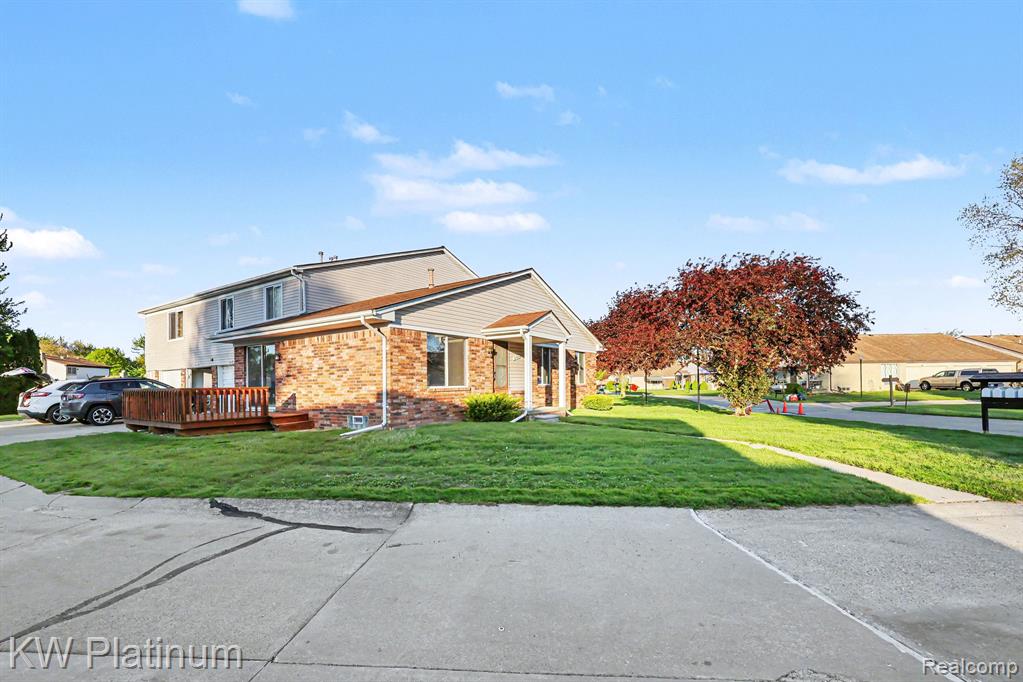 31825 Breezeway, New Baltimore, MI 48047 — Photo 3