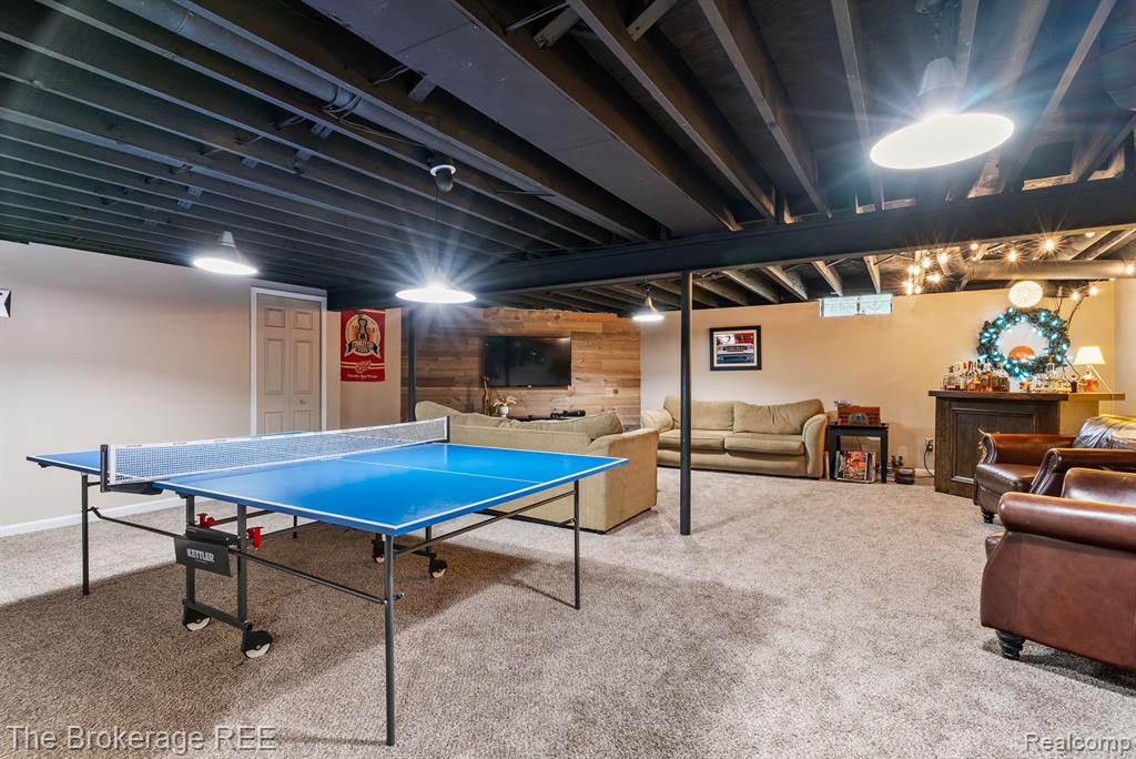 49730 WILLOWOOD Drive, Macomb, MI 48044 — Photo 37