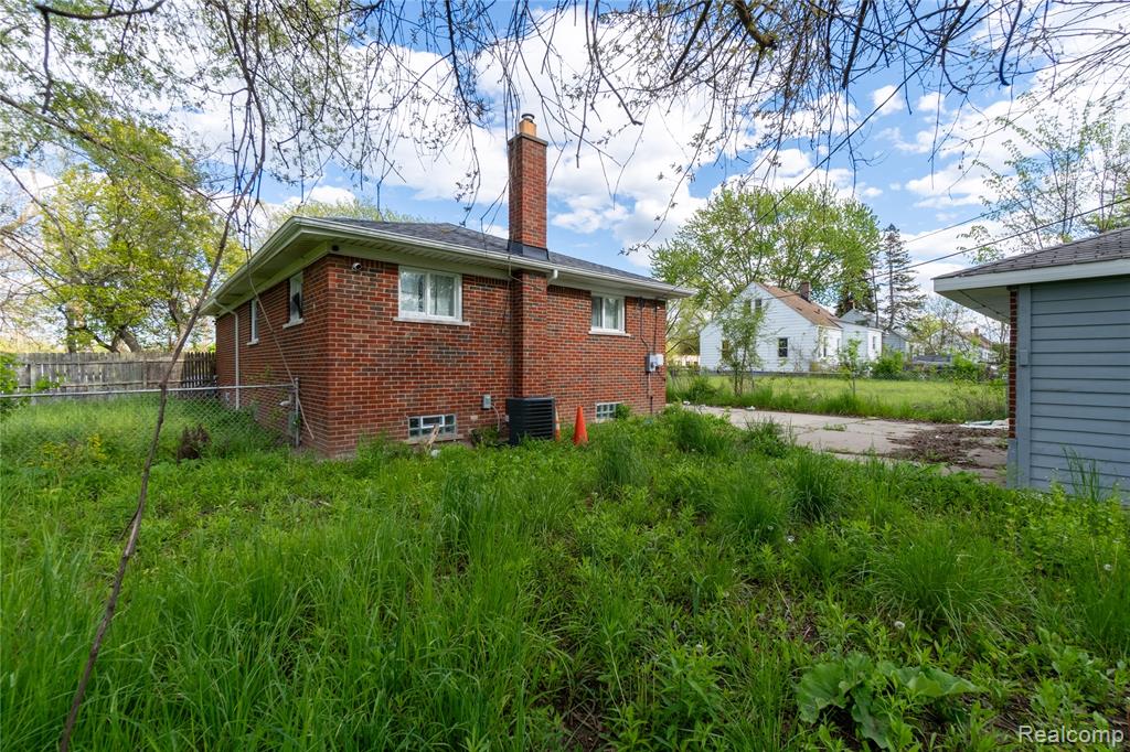18445 Helen Street, Detroit, MI 48234 — Photo 26