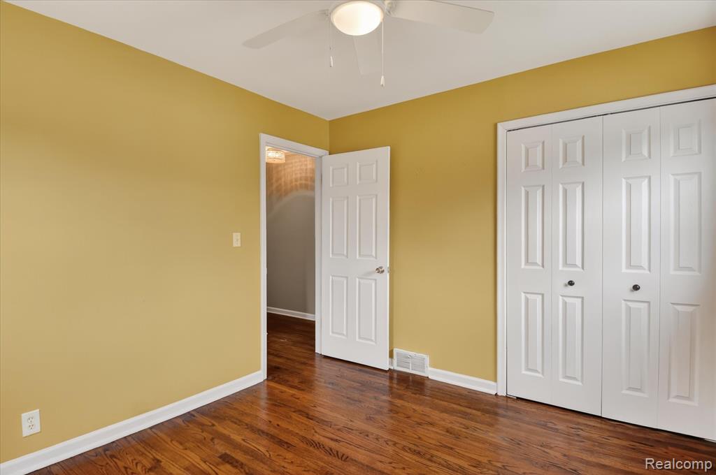 830 Mapleknoll Avenue, Madison Heights, MI 48071 — Photo 21