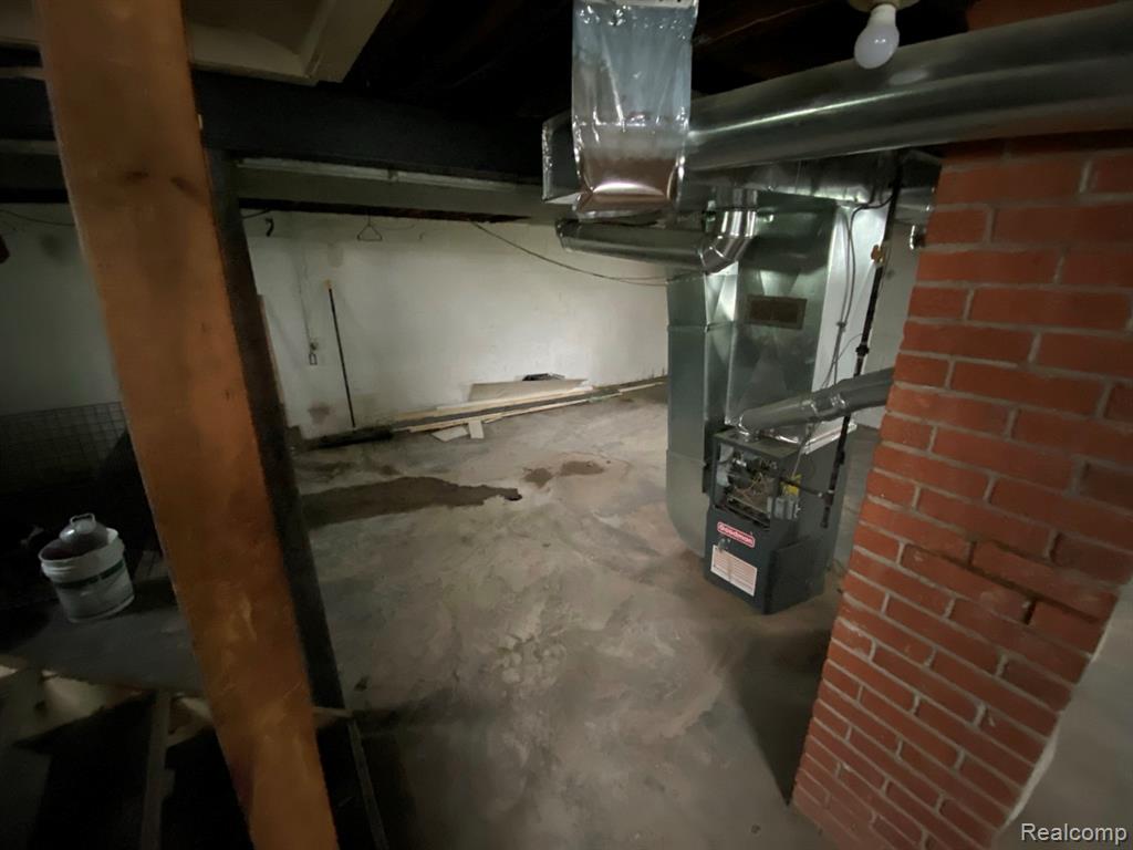 15300 W Chicago Street, Detroit, MI 48228 — Photo 12
