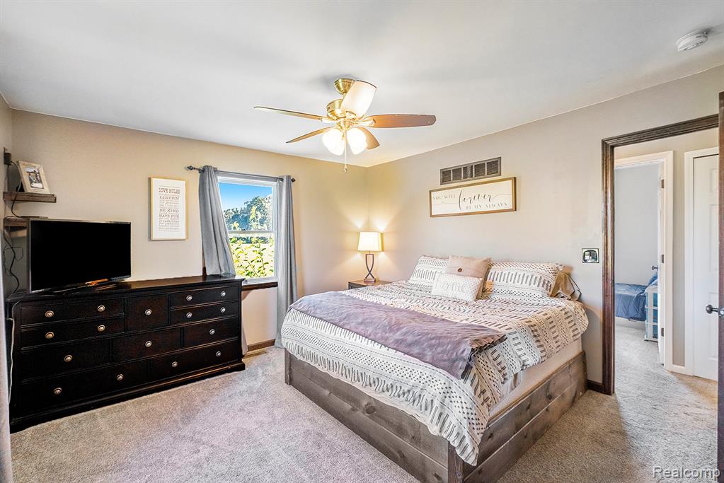 9437 Sheridan Road, Gaines Vlg, MI 48436 — Photo 16