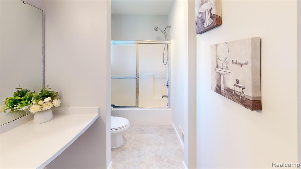 7724 PIONEER Drive, Ypsilanti, MI 48197 — Photo 38