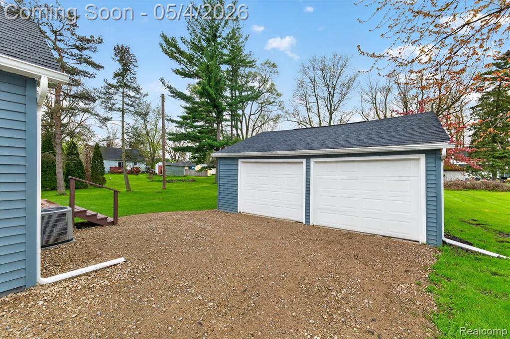 107 S Lester Street, Capac, MI 48014 — Photo 25