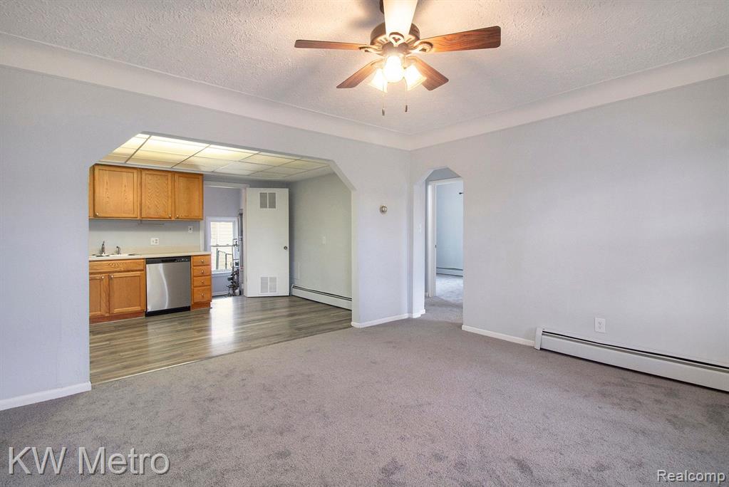 4644 ROCHESTER Road, Royal Oak, MI 48073 — Photo 4