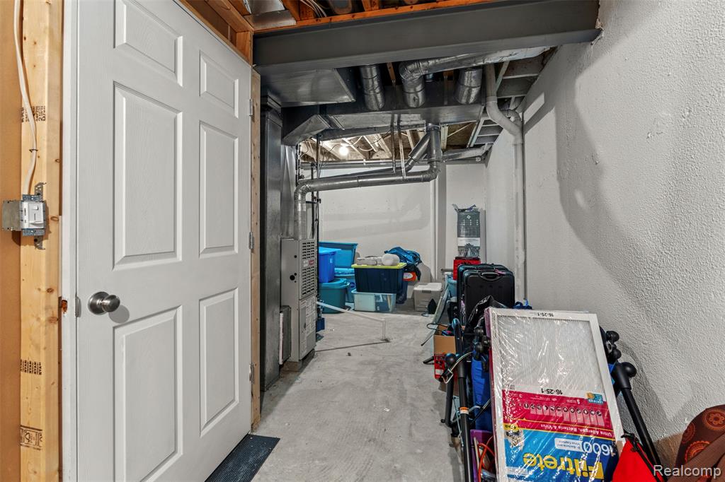 37293 Amhurst Drive, Westland, MI — Photo 21