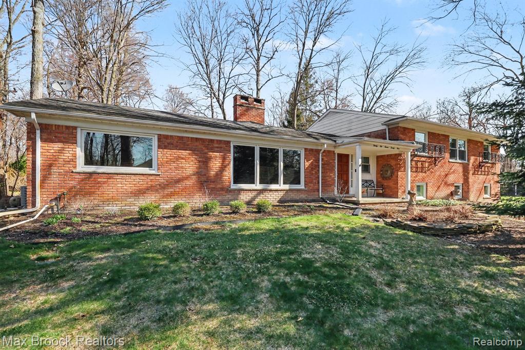 22724 King Richard Court, Beverly Hills, MI 48025 — Photo 42