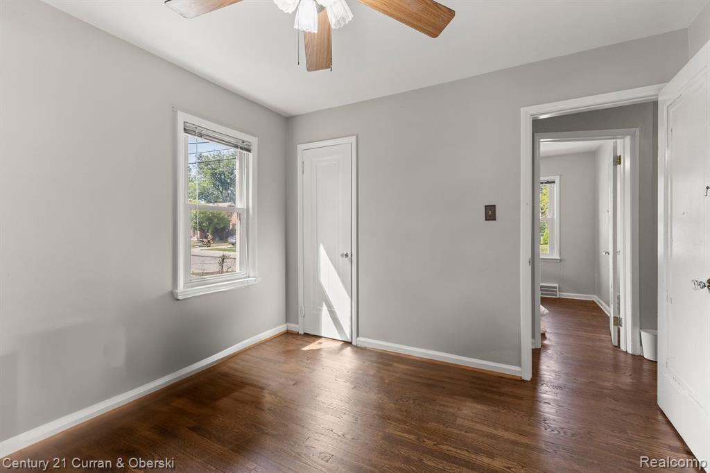 951 N MILDRED Street, Dearborn, MI 48128 — Photo 11