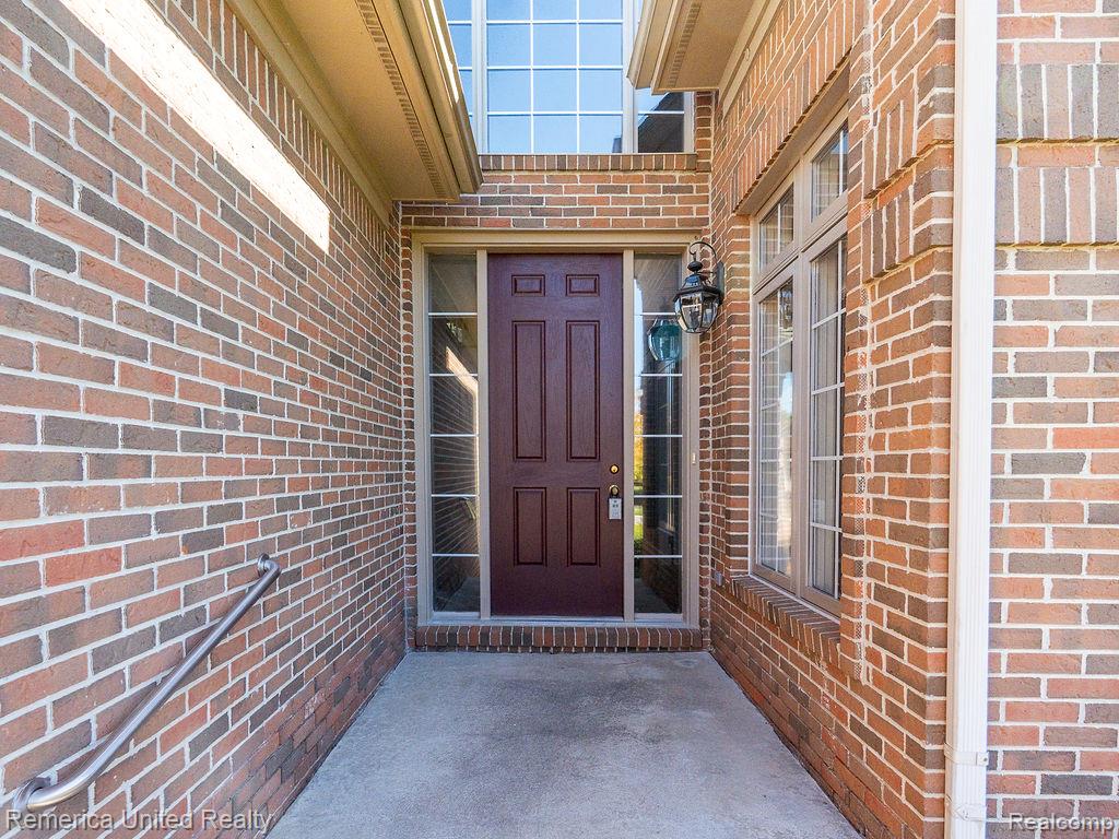 7429 Pine Vista Drive, Brighton, MI 48116 — Photo 4