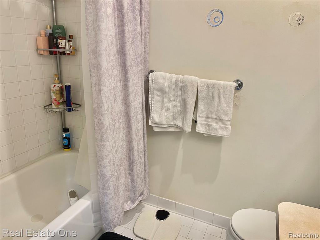 43267 Woodbridge Drive, Clinton Twp, MI 48038 — Photo 15