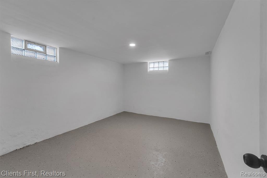 15435 Fielding Street, Detroit, MI 48223 — Photo 21