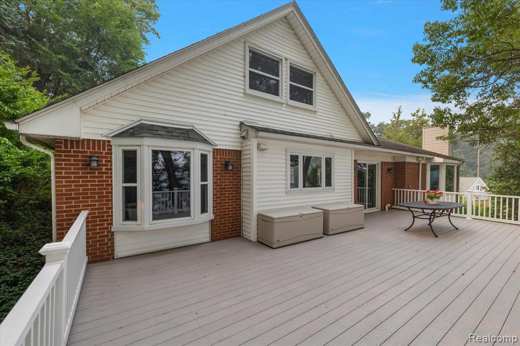 869 Central Drive, Lake Orion, MI 48362 — Photo 54