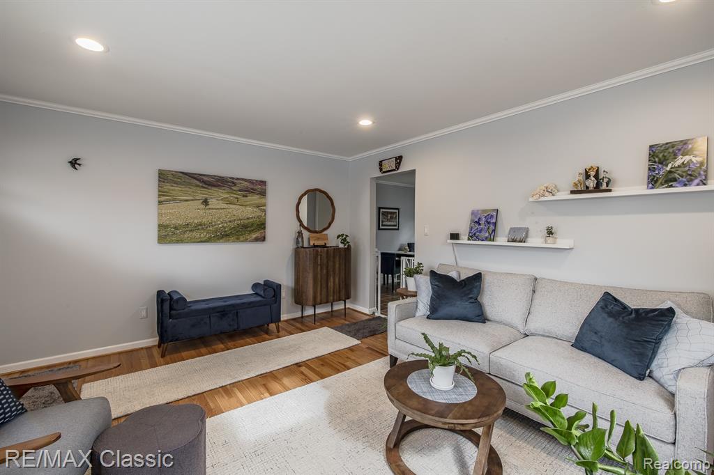 4422 Rosewold Avenue, Royal Oak, MI 48073 — Photo 9