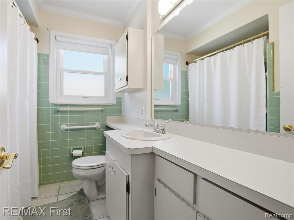 21213 Centennial Street, Saint Clair Shores, MI 48081 — Photo 14